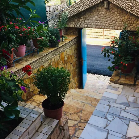 Guest house Relaxation Place Himare